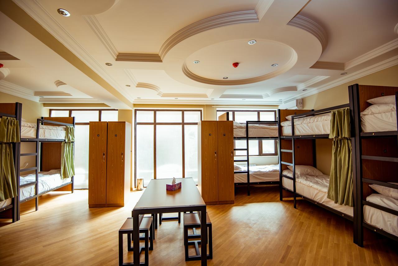 Feyu Hostel Baku Exterior photo